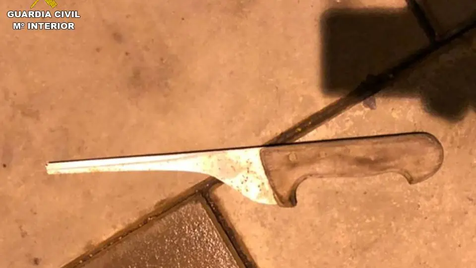 El cuchillo usado por el atracador El cuchillo usado por el atracador