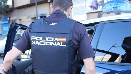 Agente de la Policía Nacional Agente de la Policía Nacional