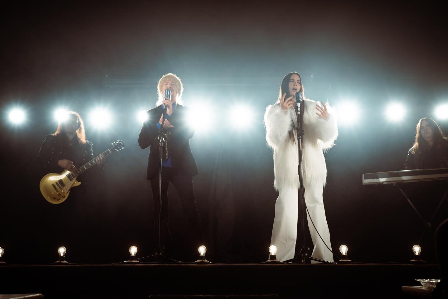 El Falla cuelga el cartel de no hay billetes con el rock de 'Medina Azahara' El Falla cuelga el cartel de no hay billetes con el rock de 'Medina Azahara'