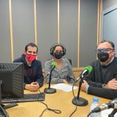 Daniel Villalba, Isabel Naranjo y Arturo Bernal, en Más de Uno Málaga