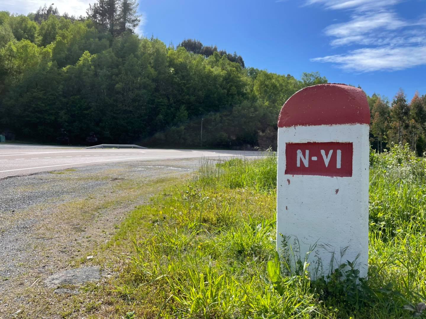 Un roadtrip por la histórica carretera N-VI entre Madrid y A Coruña Un roadtrip por la histórica carretera N-VI entre Madrid y A Coruña