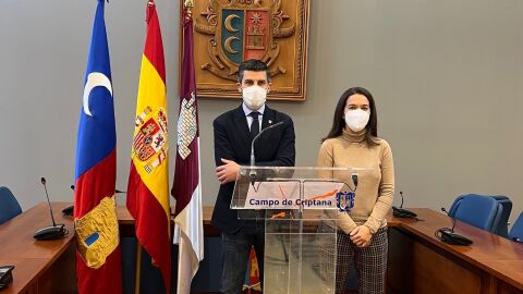 L&aacute;zaro y Pintor comparecen en el Sal&oacute;n de Plenos