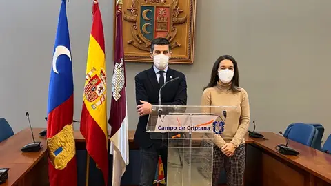 Lázaro y Pintor comparecen en el Salón de Plenos Lázaro y Pintor comparecen en el Salón de Plenos