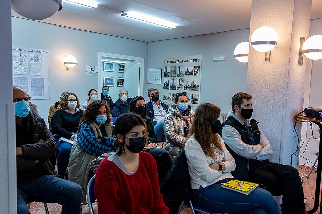 Kintafoto celebra un curso de iniciación a la fotografía Kintafoto celebra un curso de iniciación a la fotografía