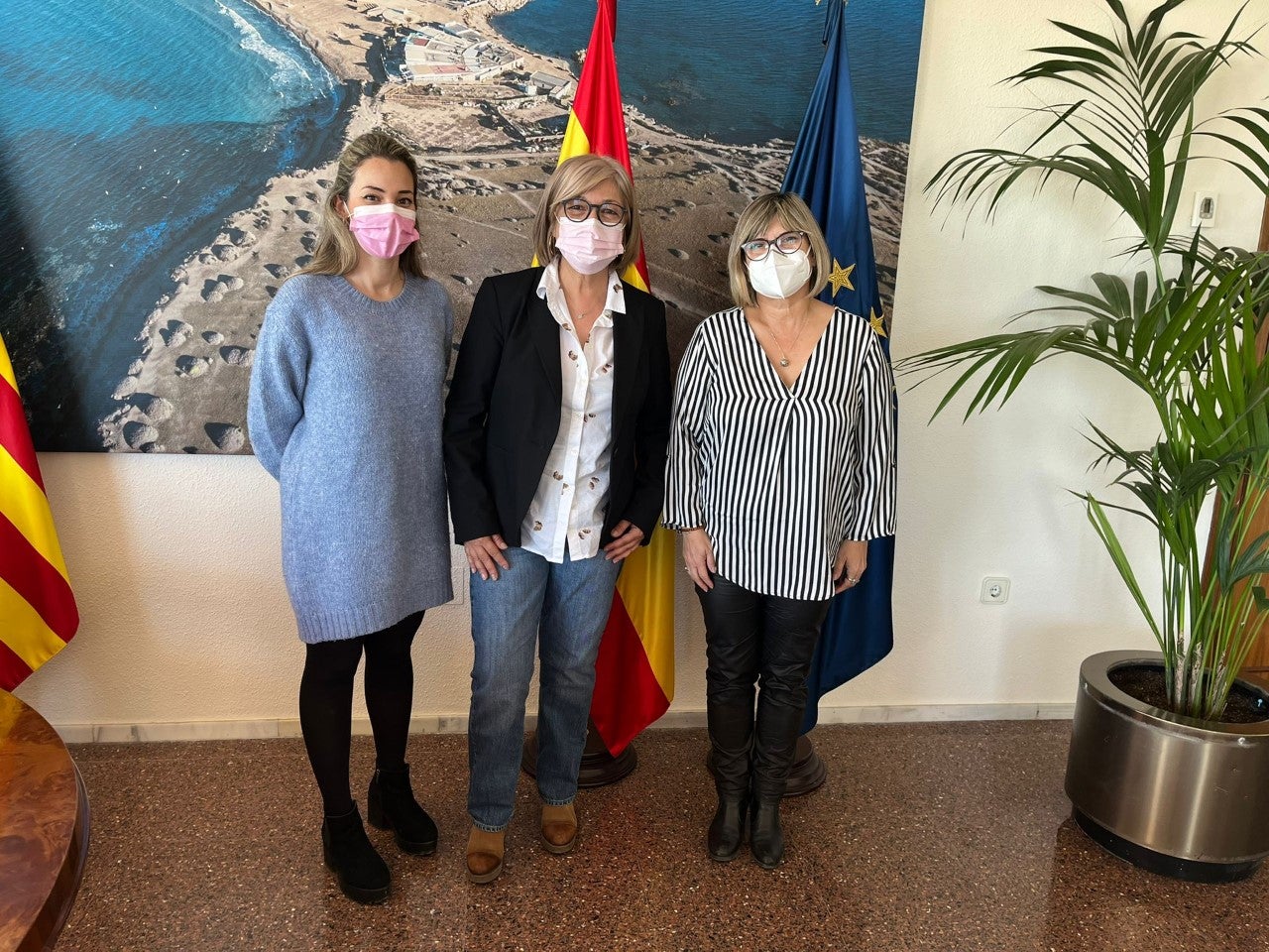 El Ayuntamiento de Santa Pola busca la apertura en la localidad de un aulario de la Escuela Oficial de Idiomas de Elche El Ayuntamiento de Santa Pola busca la apertura en la localidad de un aulario de la Escuela Oficial de Idiomas de Elche