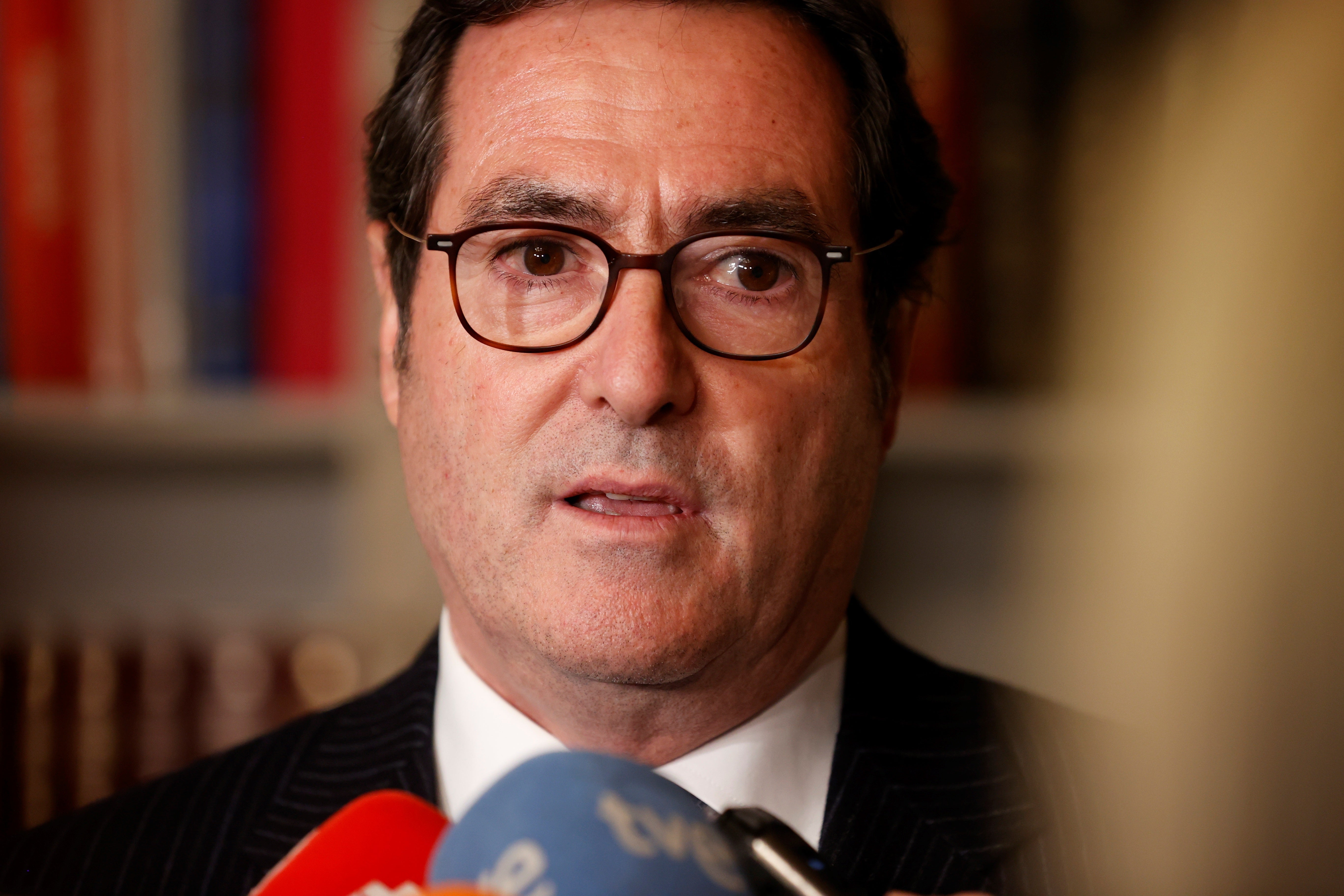 La CEOE rechaza la subida del SMI a 1.000 euros que propone el Gobierno La CEOE rechaza la subida del SMI a 1.000 euros que propone el Gobierno