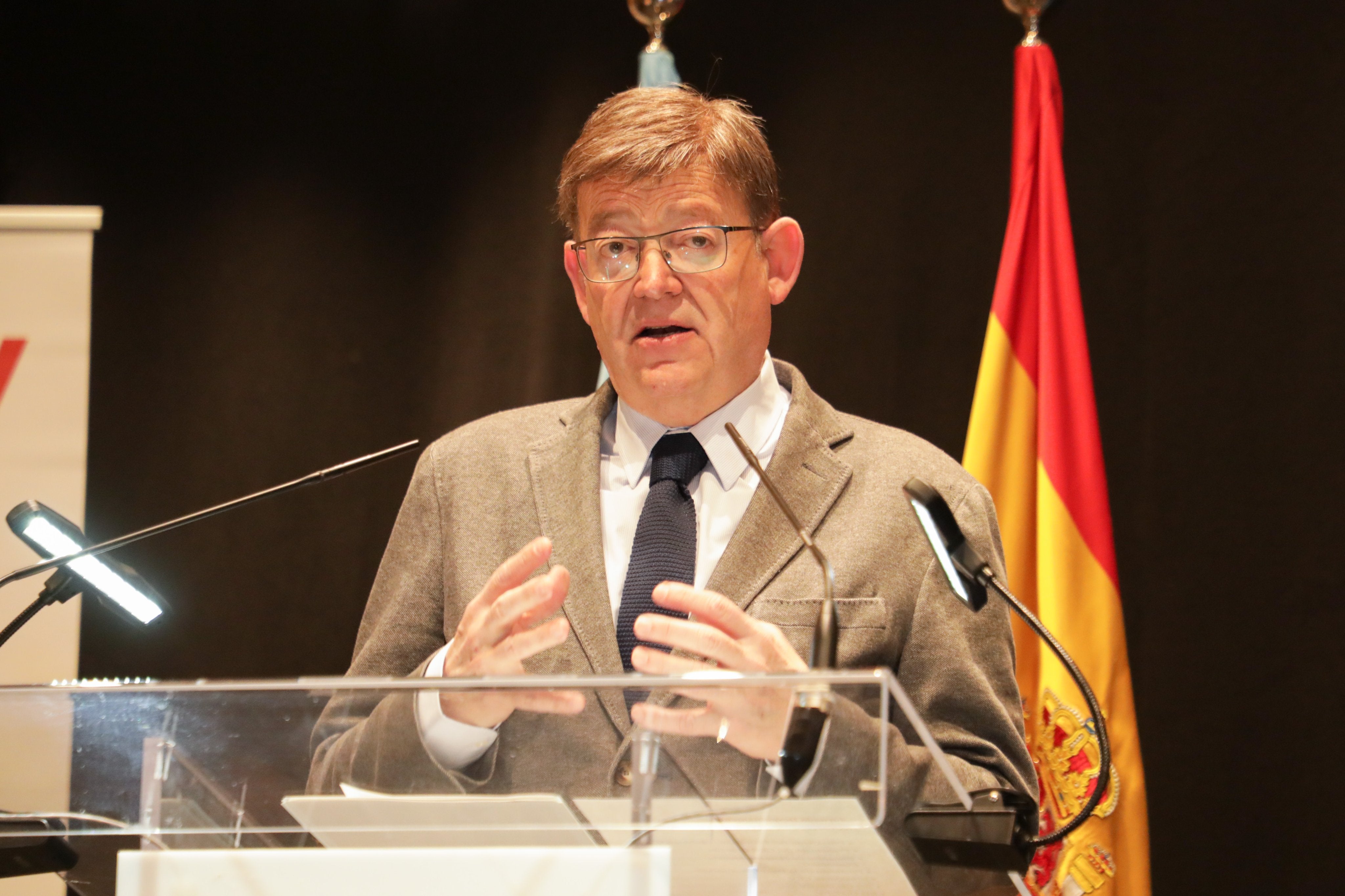 Puig apuesta por reequilibrar el respeto al medio ambiente con la necesidad de tener una energía más verde Puig apuesta por reequilibrar el respeto al medio ambiente con la necesidad de tener una energía más verde