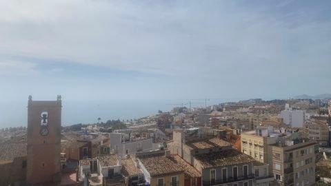 la vila joiosa nubes altas nublado niebla