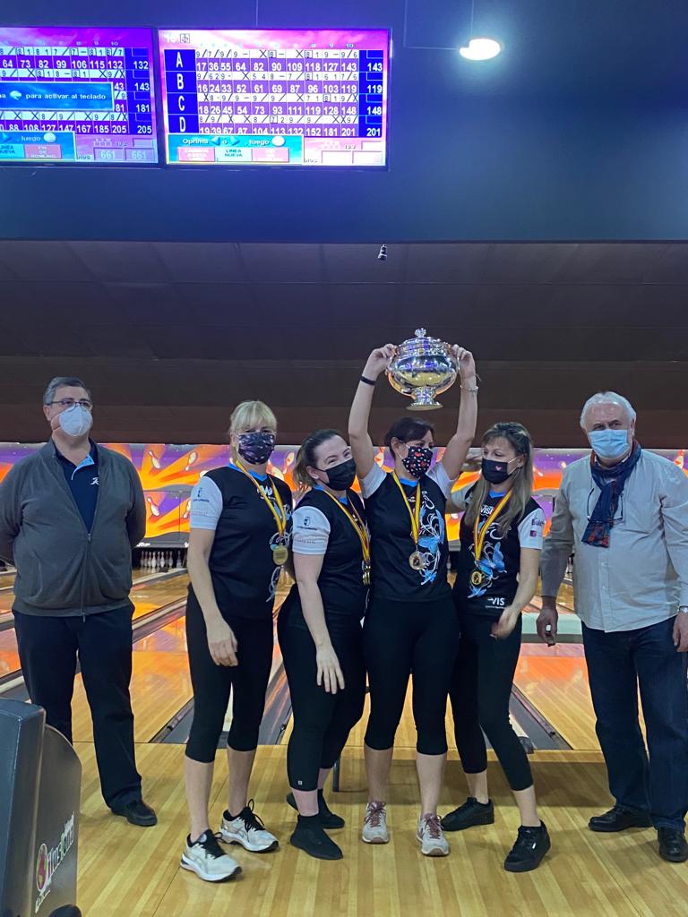El club femenino de bolos de Valdepeñas gana la Copa de la Reina por cuarta vez consecutiva El club femenino de bolos de Valdepeñas gana la Copa de la Reina por cuarta vez consecutiva