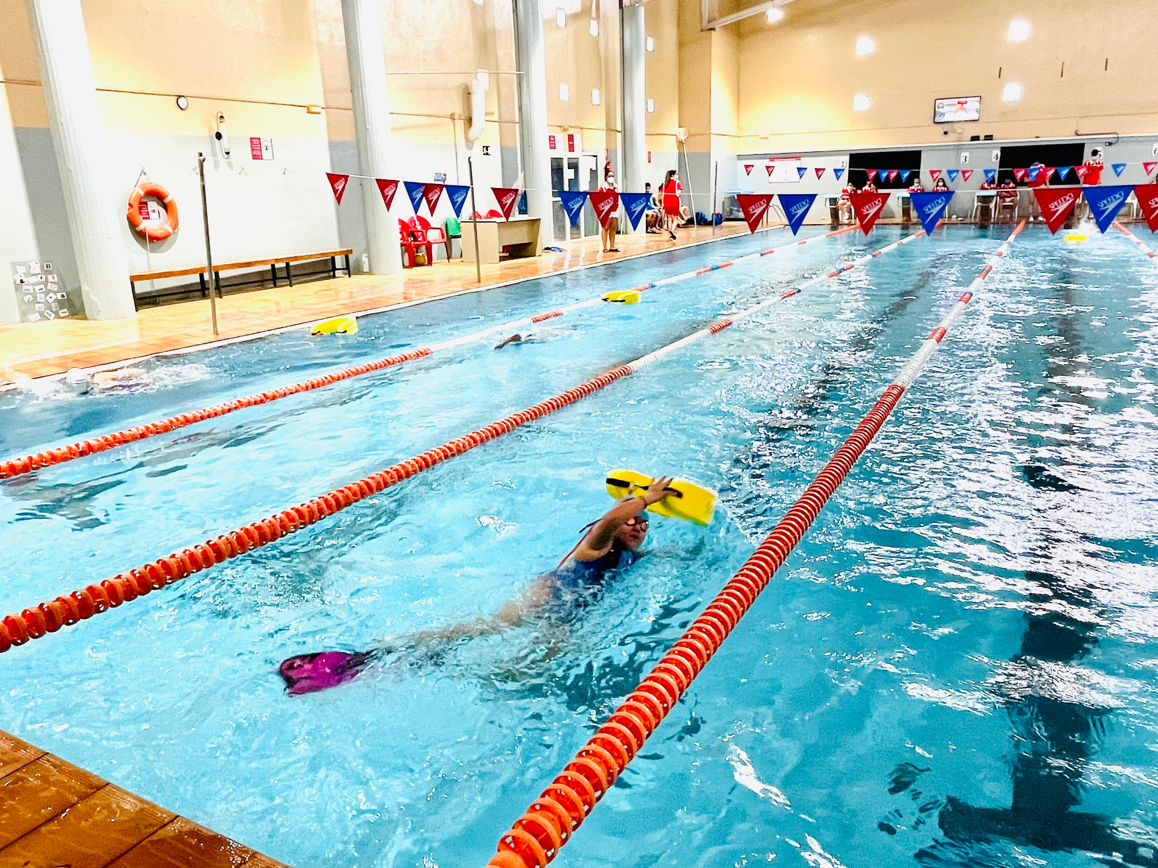 Beneficios de nadar a diario aunque solo sea media hora Beneficios de nadar a diario aunque solo sea media hora