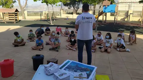 Educación ambiental para los más pequeños Educación ambiental para los más pequeños