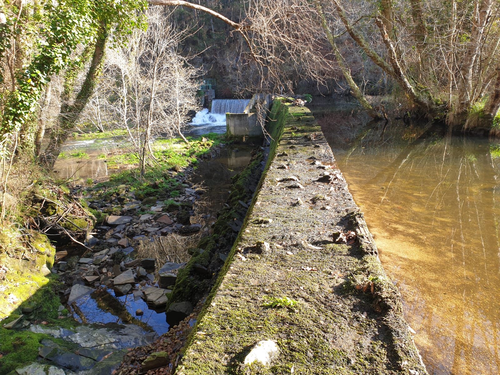 Oposición vecinal a la mayor central hidroeléctrica de Galicia prevista en O Valadouro Oposición vecinal a la mayor central hidroeléctrica de Galicia prevista en O Valadouro