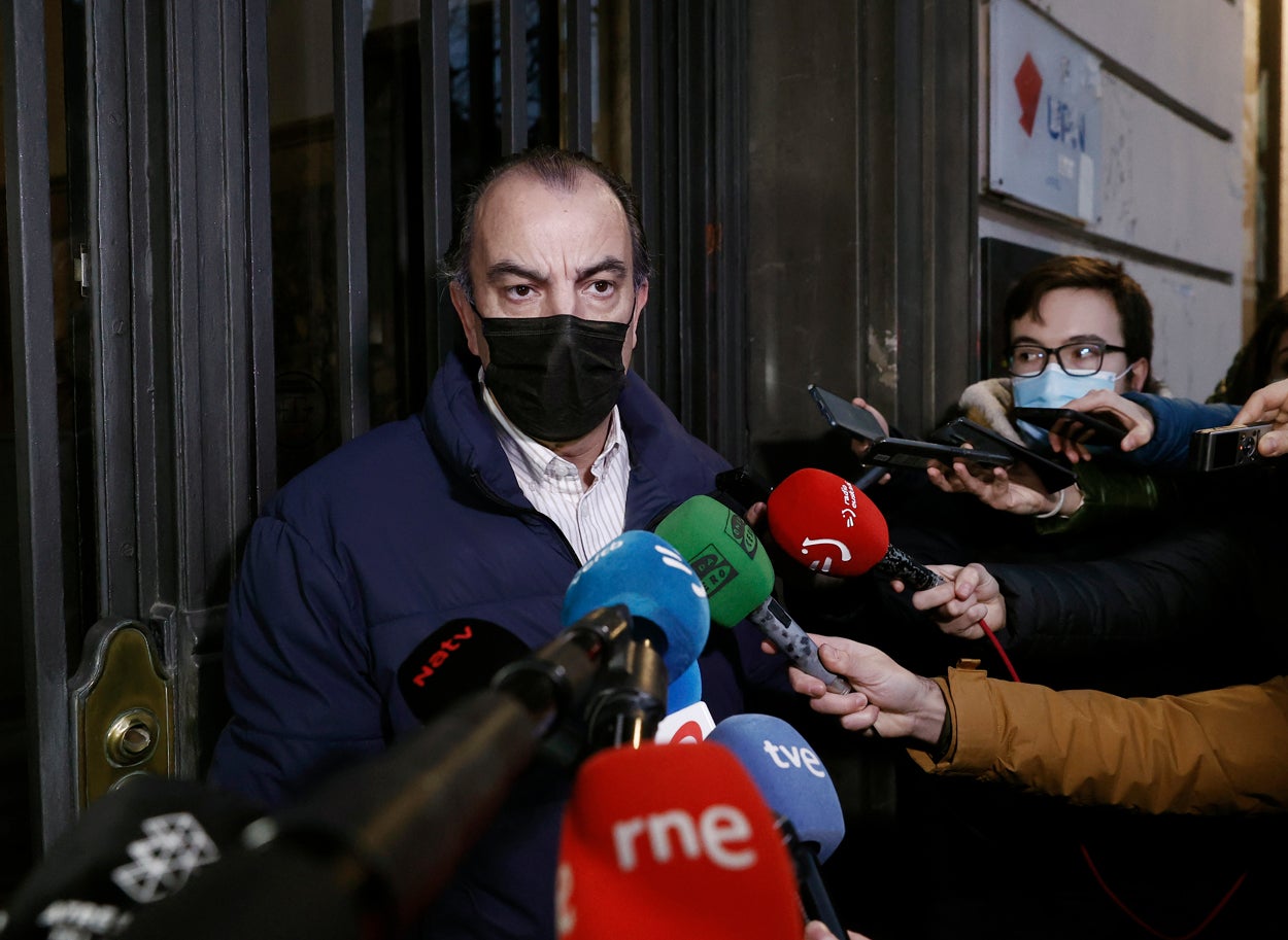 Carlos García Adanero: "La suspensión es desproporcionada, una expulsión en diferido" Carlos García Adanero: "La suspensión es desproporcionada, una expulsión en diferido"