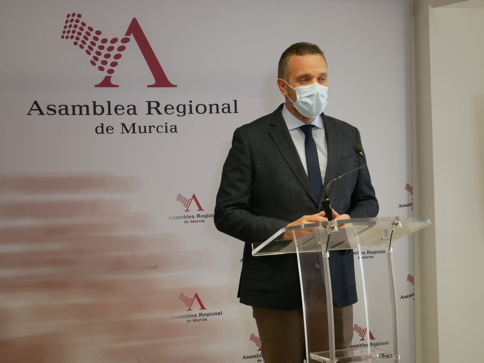 Segado (PP): “De cada 10 días trabajados por un autónomo, 7 irán destinados a pagarle a Sánchez sus viajes en el Falcon y su legión de asesores” Segado (PP): “De cada 10 días trabajados por un autónomo, 7 irán destinados a pagarle a Sánchez sus viajes en el Falcon y su legión de asesores”