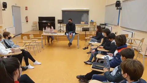 Los jóvenes de Almoradí participaron impulsados por la concejalia de juventud, en el "Proyecto Youth" juventud almoradi