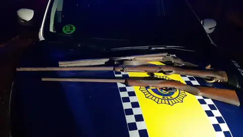 Armas intervenidas por la Policía Local de Elche. Armas intervenidas por la Policía Local de Elche.