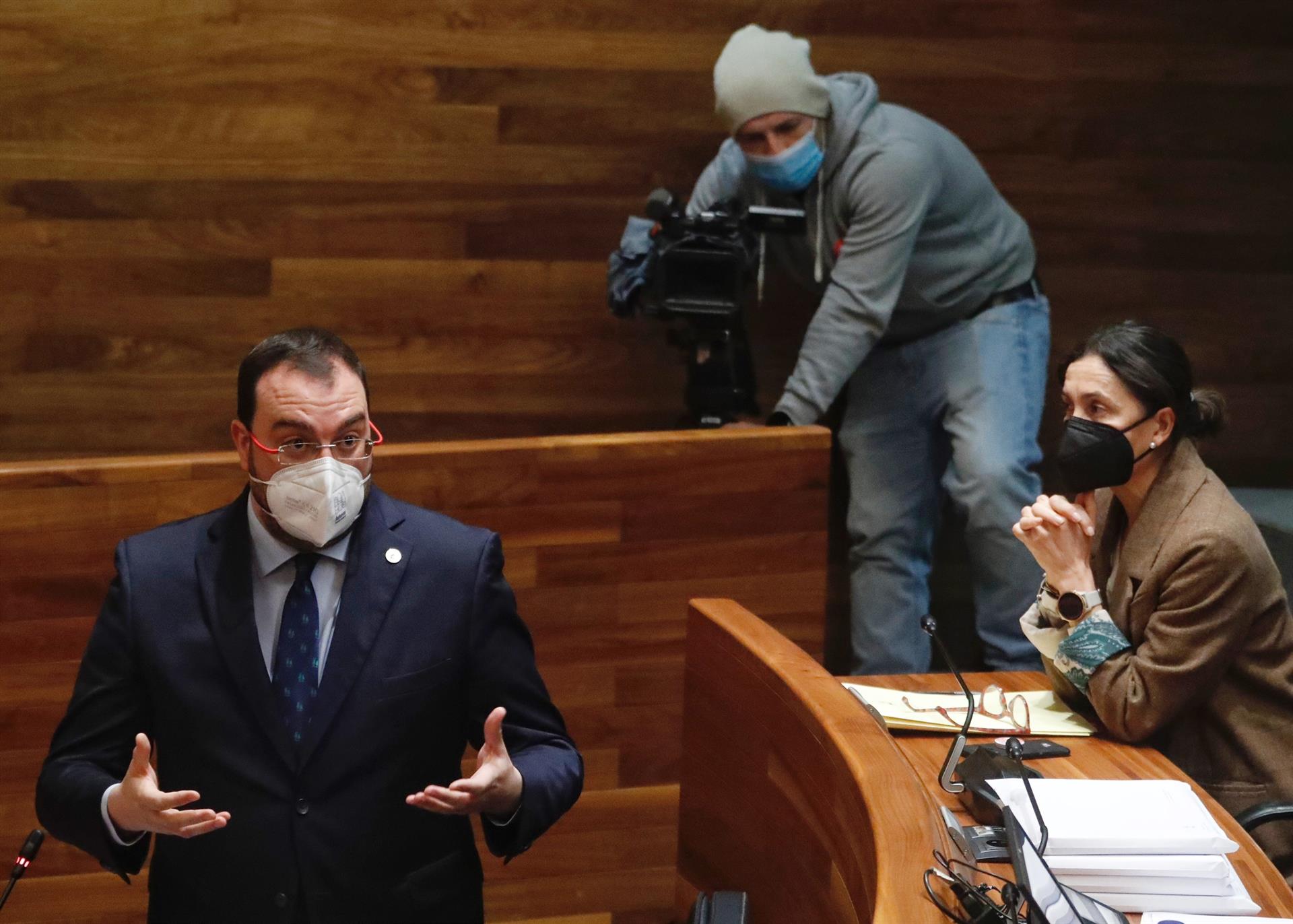 Adrián Barbón reta a la oposición a presentar una moción de censura en lugar de reprobar consejeros Adrián Barbón reta a la oposición a presentar una moción de censura en lugar de reprobar consejeros