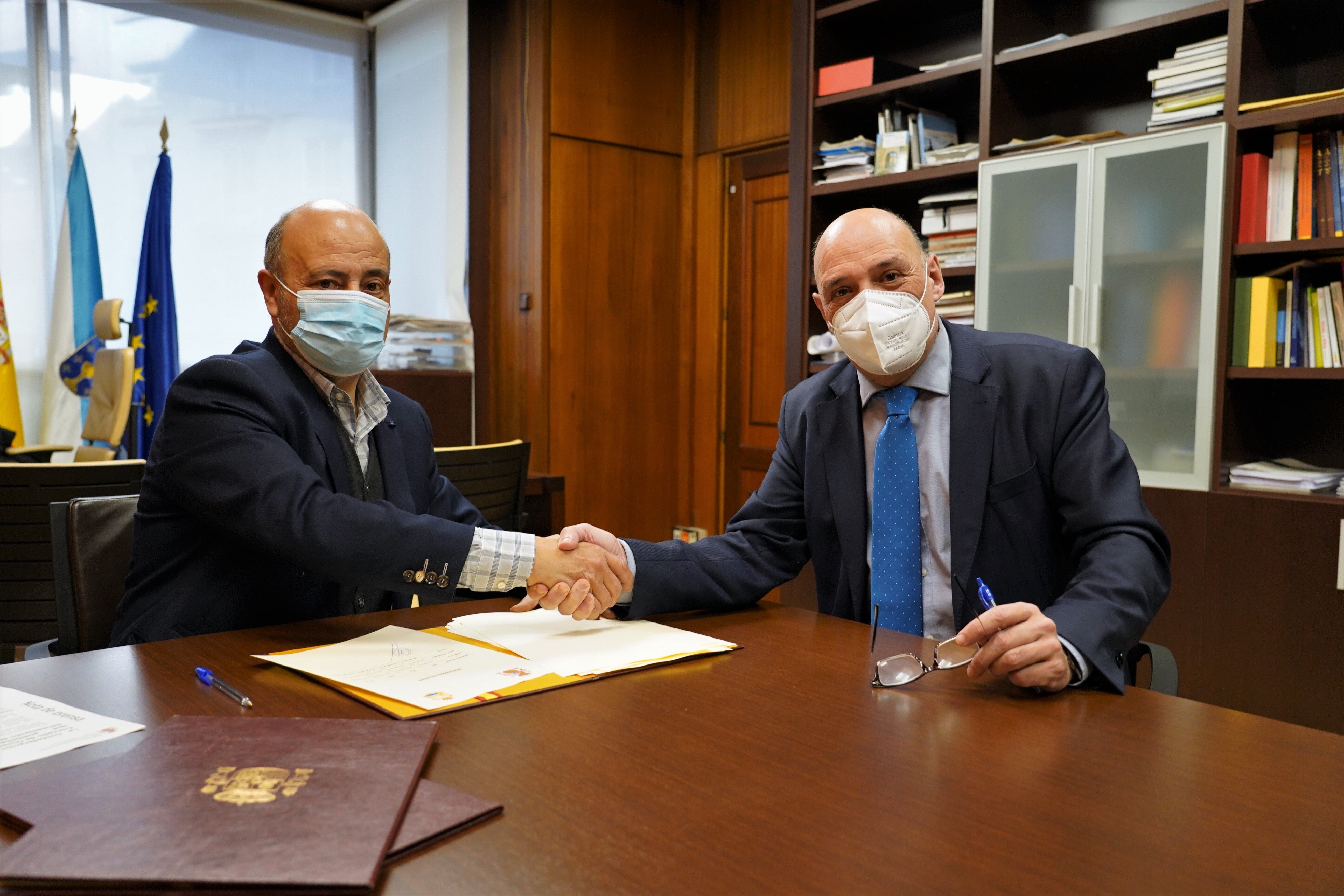 A Confederación do Miño-Sil e o Concello de Ourense asinan o Convenio que posibilitará a mellora do saneamento do núcleo de Velle A Confederación do Miño-Sil e o Concello de Ourense asinan o Convenio que posibilitará a mellora do saneamento do núcleo de Velle