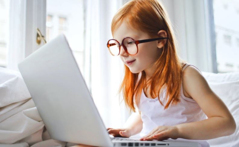 Contra el síndrome del usuario de las pantallas: ¡estira la vista! Contra el síndrome del usuario de las pantallas: ¡estira la vista!