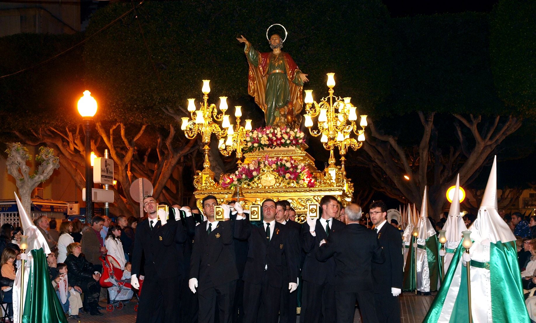 La Junta Mayor de Cofradías y Hermandades de Almoradí preparan la Semana Santa 2022 La Junta Mayor de Cofradías y Hermandades de Almoradí preparan la Semana Santa 2022