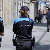 Detido en Ourense tras intentar arroiar a uns axentes da policía local