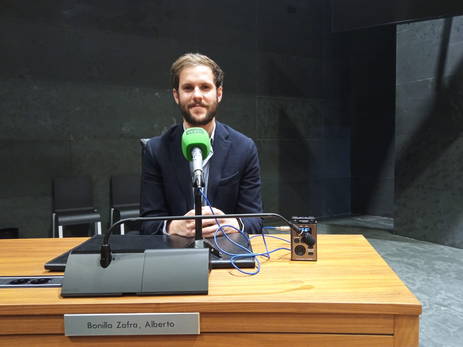 Alberto Bonilla: “Soy el parlamentario que más canta” Alberto Bonilla: “Soy el parlamentario que más canta”