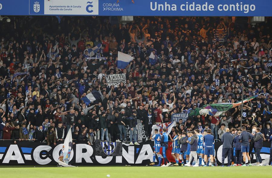 Manuel Pablo: "La comunión con Riazor ha sido algo grandioso" Manuel Pablo: "La comunión con Riazor ha sido algo grandioso"