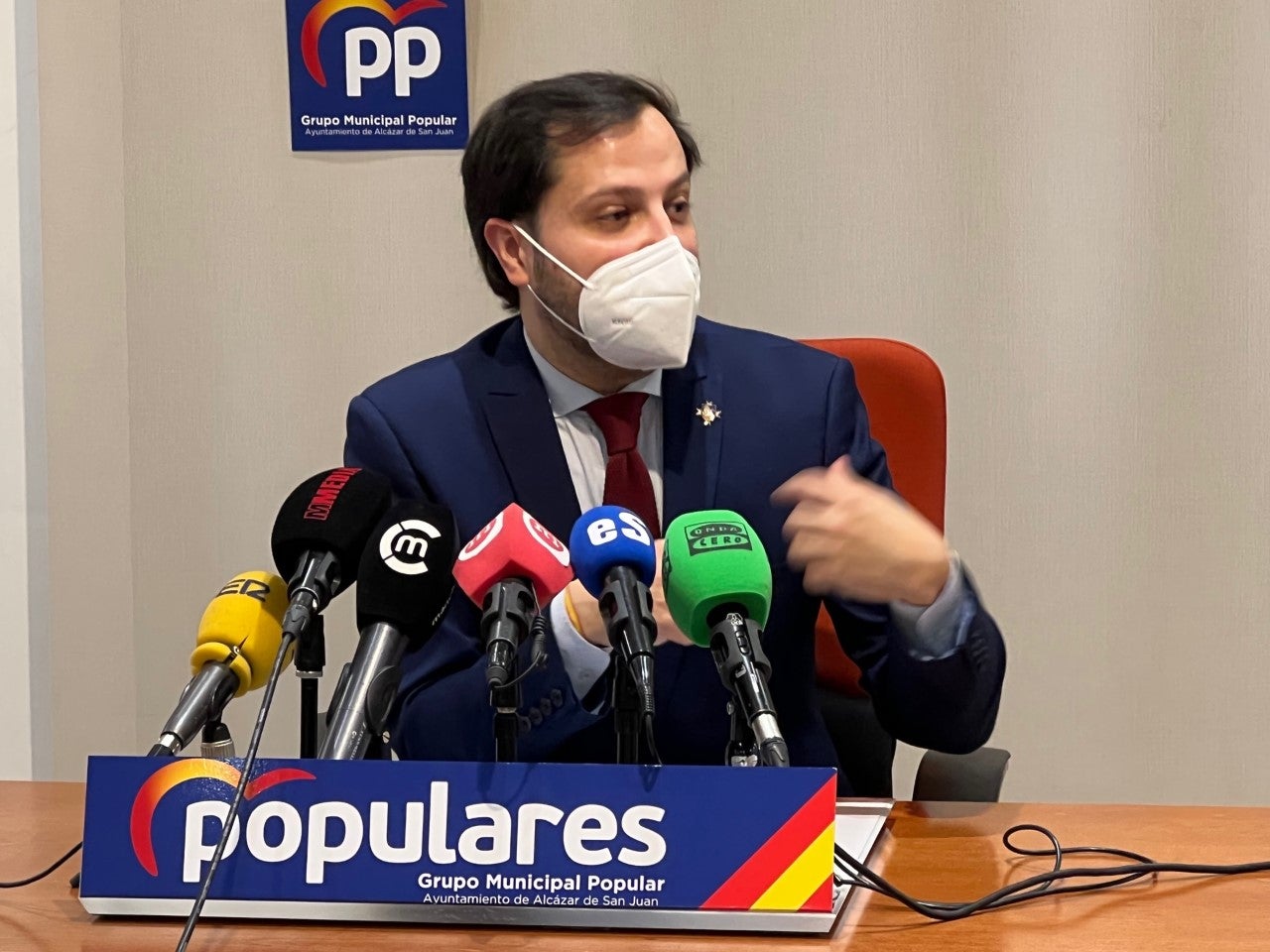El PP de Alcázar denuncia "discriminación" a la hora de recaudar impuestos El PP de Alcázar denuncia "discriminación" a la hora de recaudar impuestos