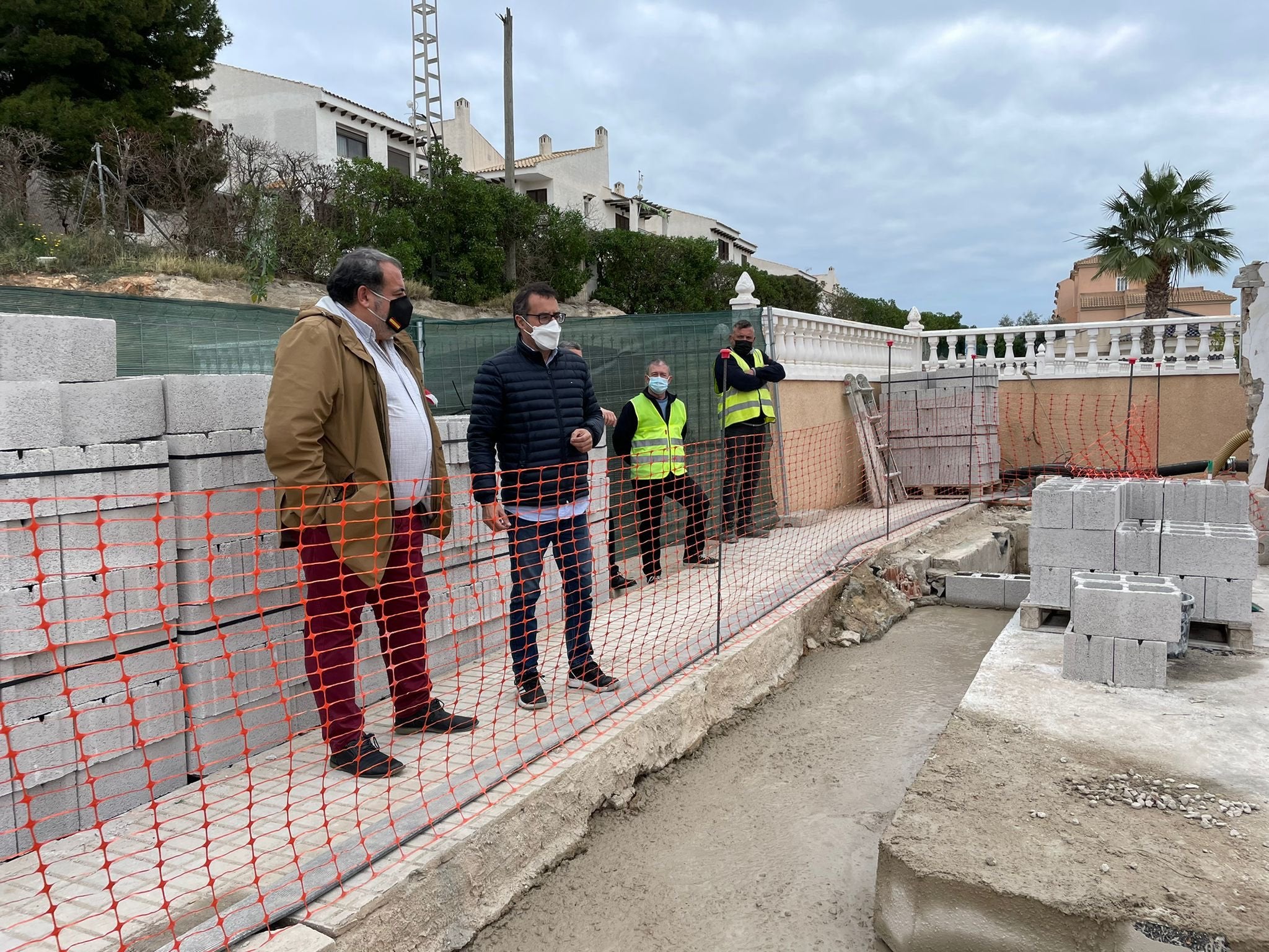 Comienzan las obras previstas en Orihuela Costa para mejorar la red de saneamiento Comienzan las obras previstas en Orihuela Costa para mejorar la red de saneamiento