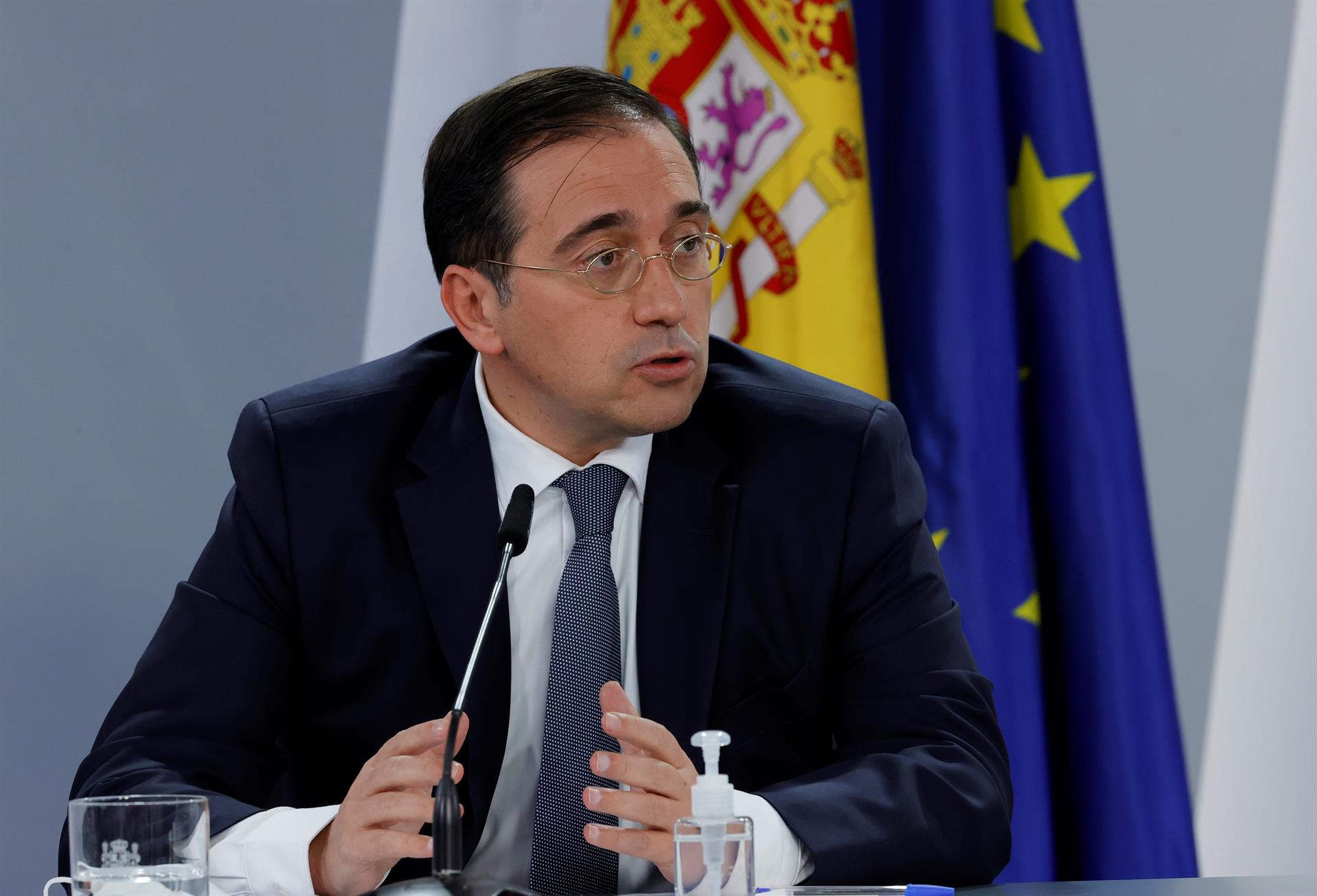 El Gobierno descarta el envío de tropas a Ucrania y anuncia la evacuación de la embajadora española El Gobierno descarta el envío de tropas a Ucrania y anuncia la evacuación de la embajadora española