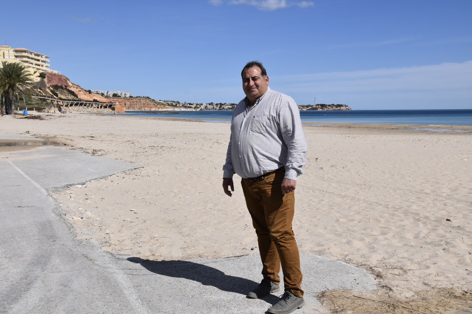 Ángel Noguera,”Hemos solicitado ayudas y subvenciones para realizar inversiones por más de 20 millones en Orihuela Costa” Ángel Noguera,”Hemos solicitado ayudas y subvenciones para realizar inversiones por más de 20 millones en Orihuela Costa”