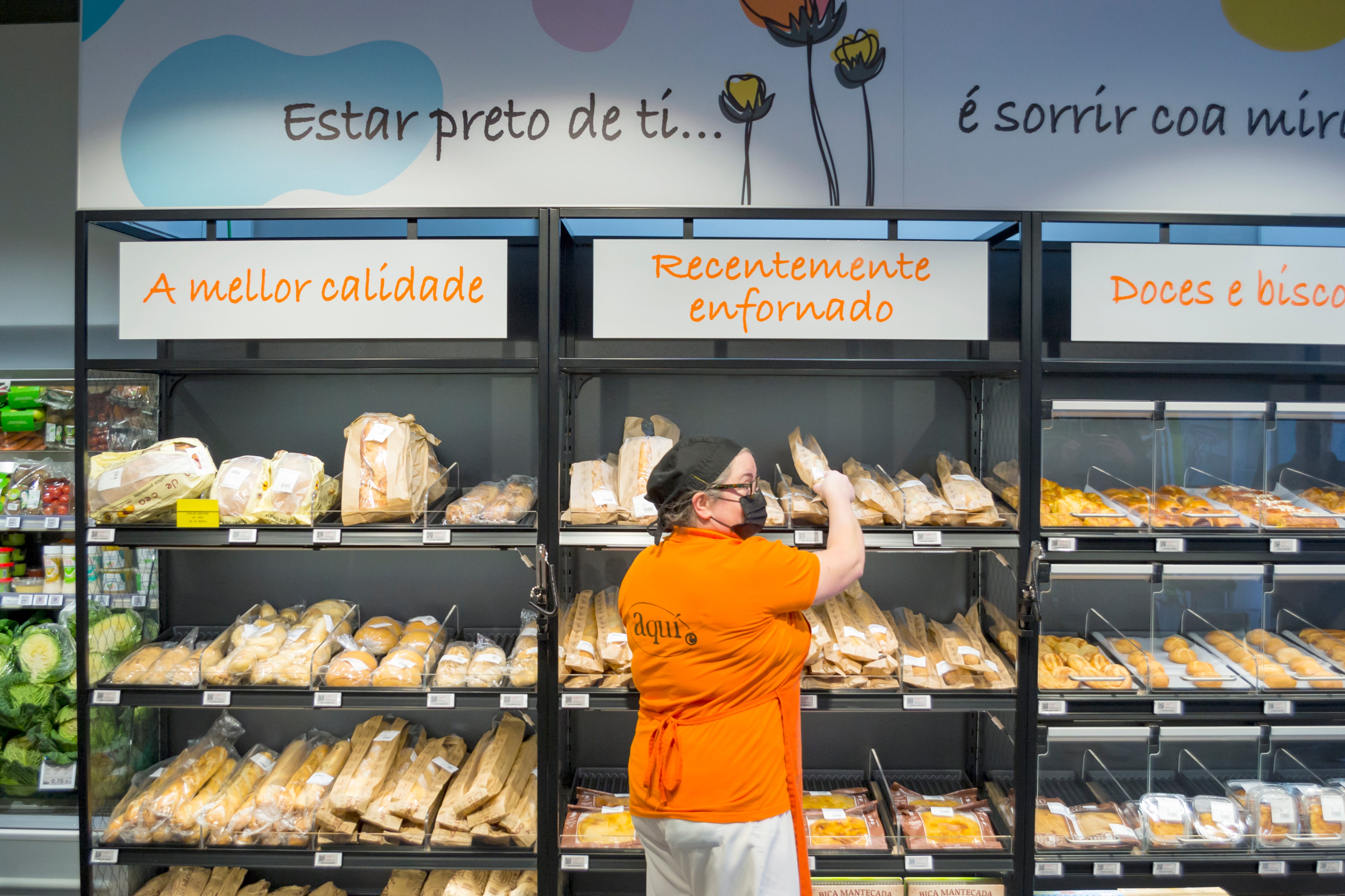 Grupo Cuevas apuesta por la digitalización y la sostenibilidad en sus supermercados Aquié Grupo Cuevas apuesta por la digitalización y la sostenibilidad en sus supermercados Aquié
