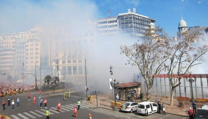 Fallas 2022: Mascletà con mascarilla pero sin control de aforo Fallas 2022: Mascletà con mascarilla pero sin control de aforo
