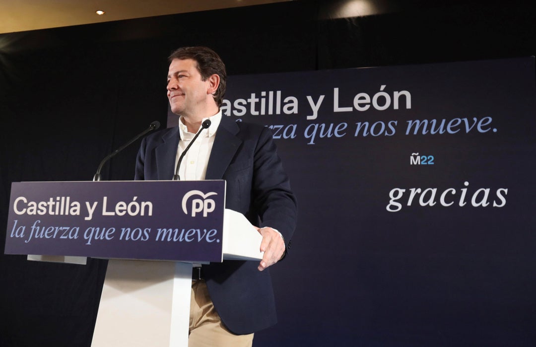Persona física y un señor de Murcia: La resaca electoral de Castilla y León en clave de amor Persona física y un señor de Murcia: La resaca electoral de Castilla y León en clave de amor