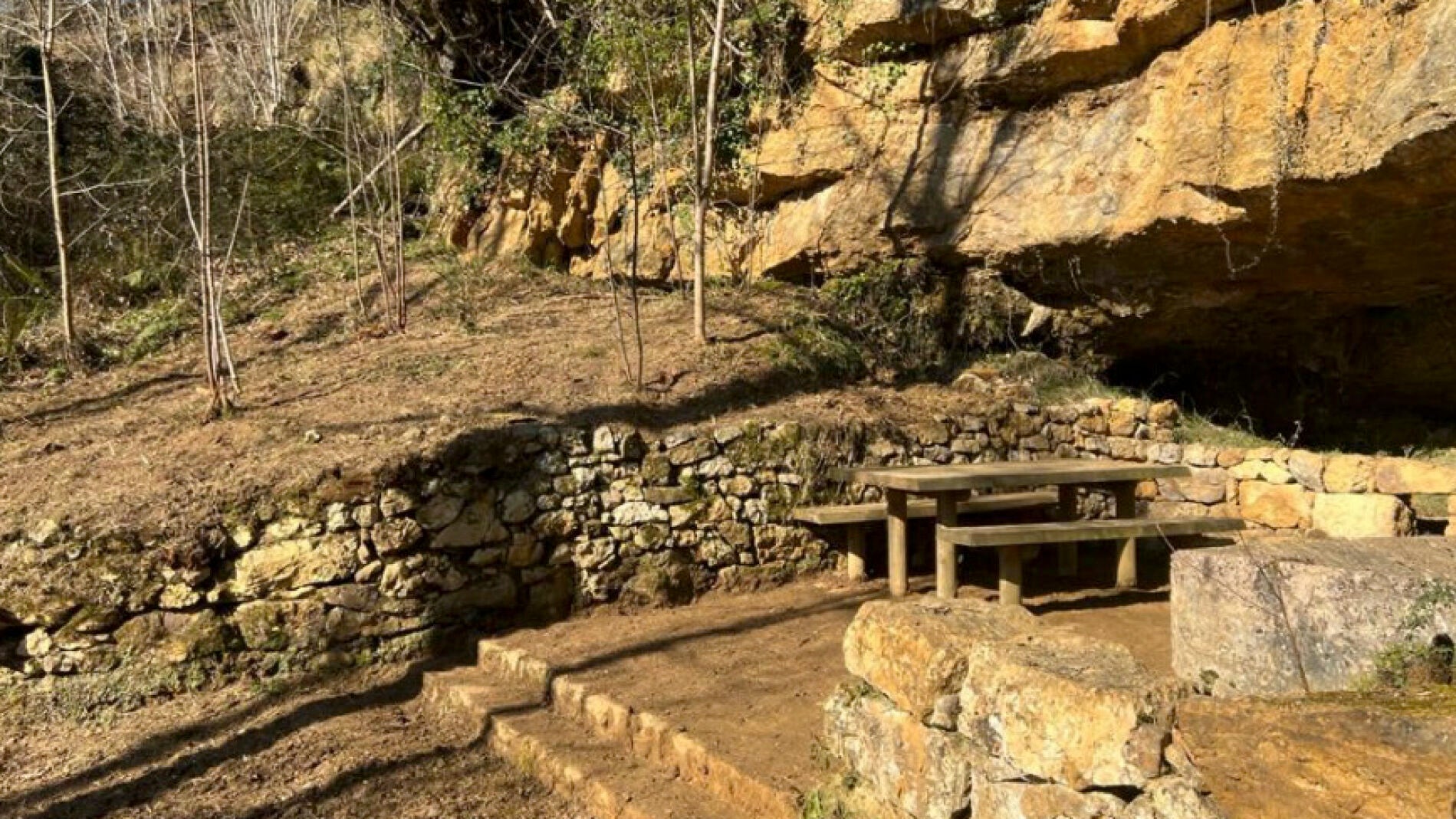 Los Talleres de Empleo de Cangas de Onís intervienen en un importante