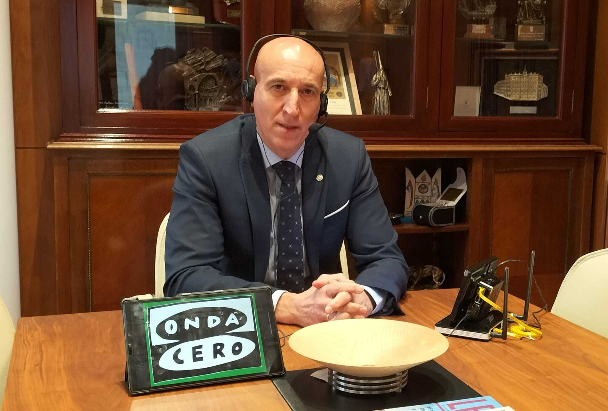 José Antonio Díez, alcalde de León: "Lo coherente y lo sensato para esta comunidad autónoma es escuchar absolutamente a todos" José Antonio Díez, alcalde de León: "Lo coherente y lo sensato para esta comunidad autónoma es escuchar absolutamente a todos"