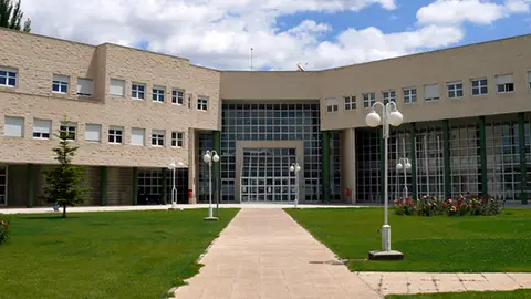 Facultad de Ciencias Sociales y Humanas CAMPUS TERUEL