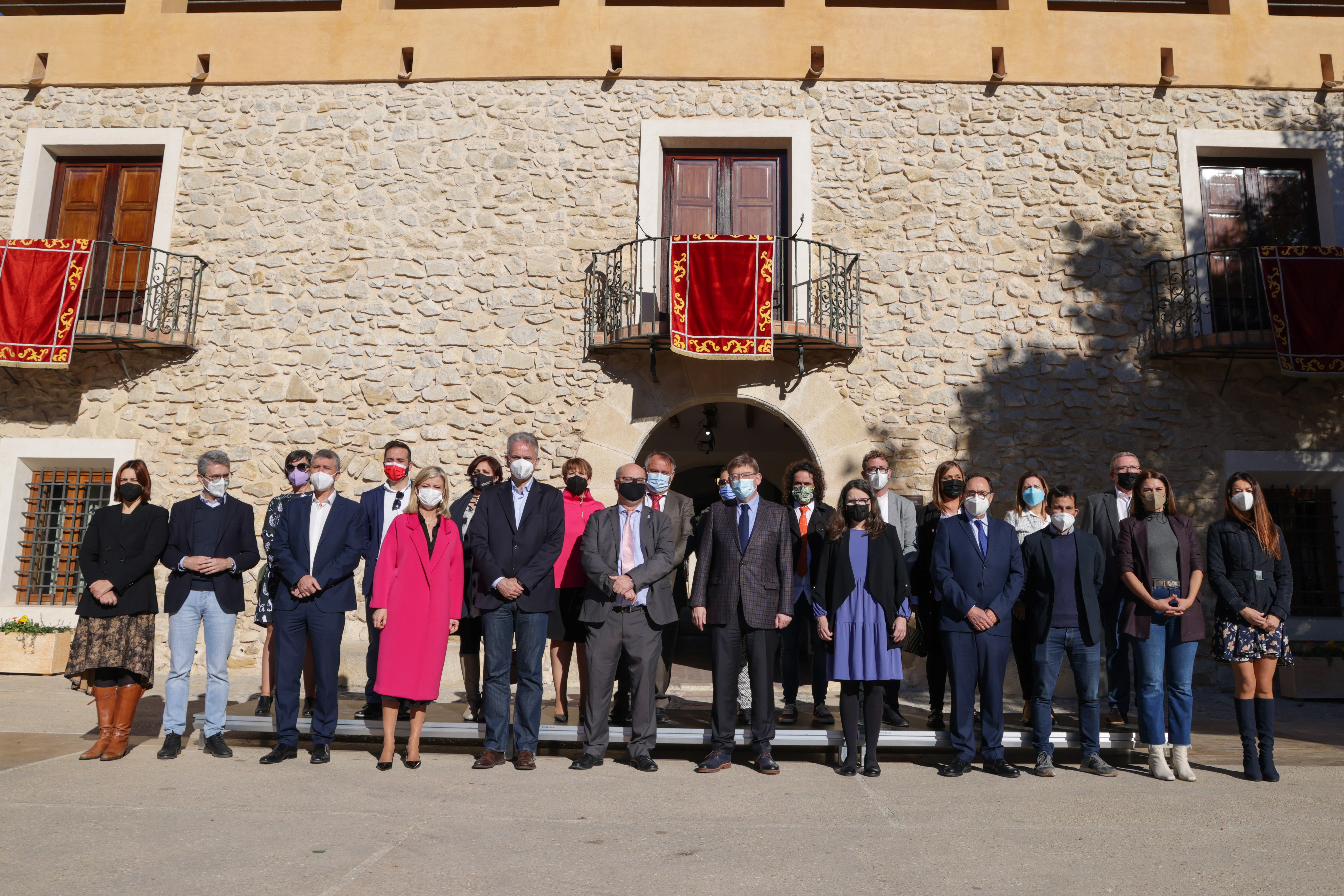 Ximo Puig: "Las inversiones en educación han eliminado los barracones en la Marina Baixa" Ximo Puig: "Las inversiones en educación han eliminado los barracones en la Marina Baixa"