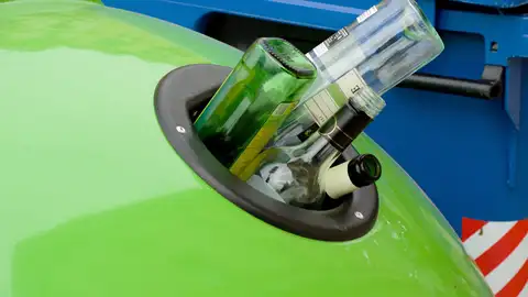 Se presentan tres recursos a la adjudicación del servicio de limpieza y recogida de residuos en Torrevieja TRES RECURSOS AL TACRC