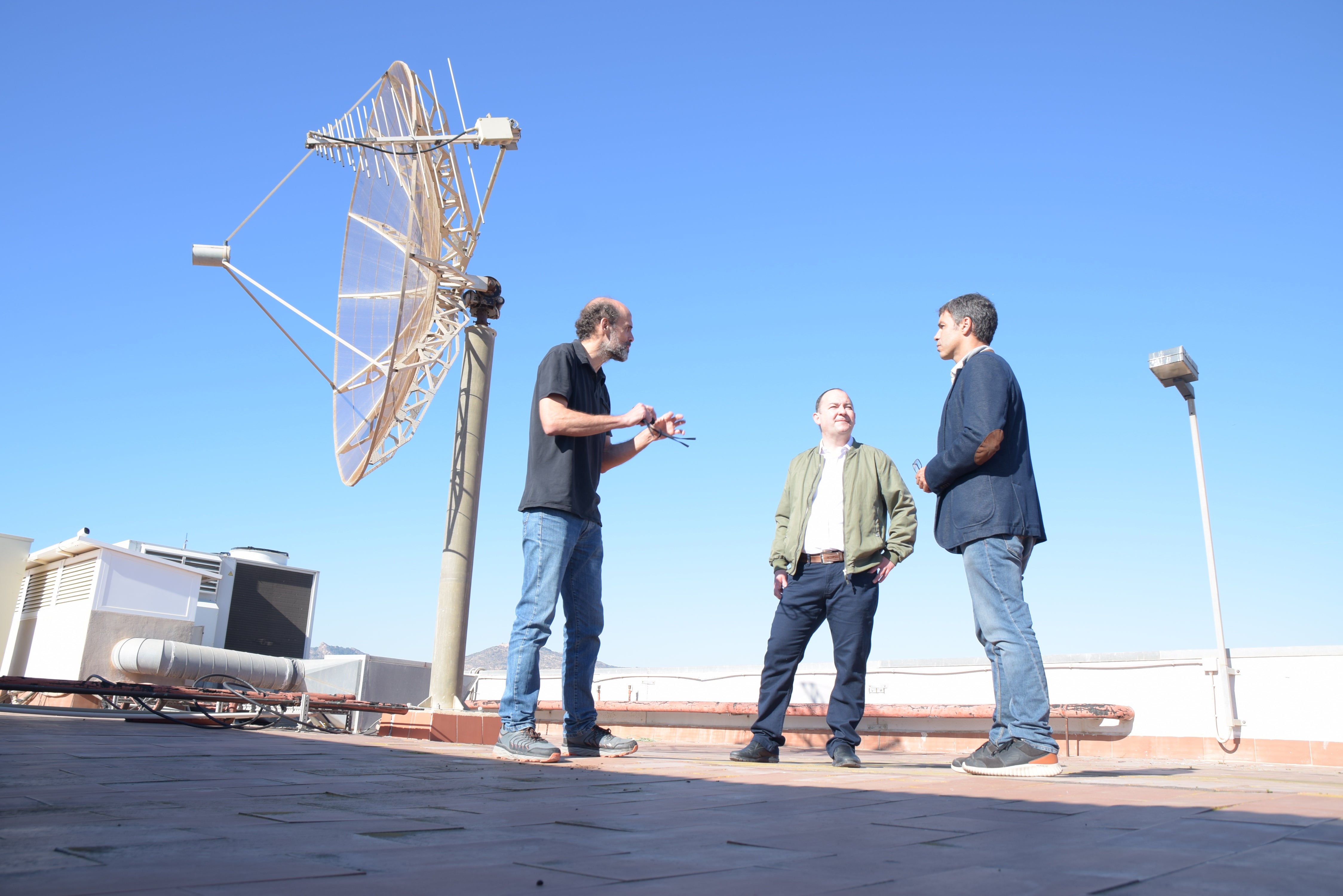 Estudiantes de la UPCT diseñan antenas para localizar tormentas solares Estudiantes de la UPCT diseñan antenas para localizar tormentas solares