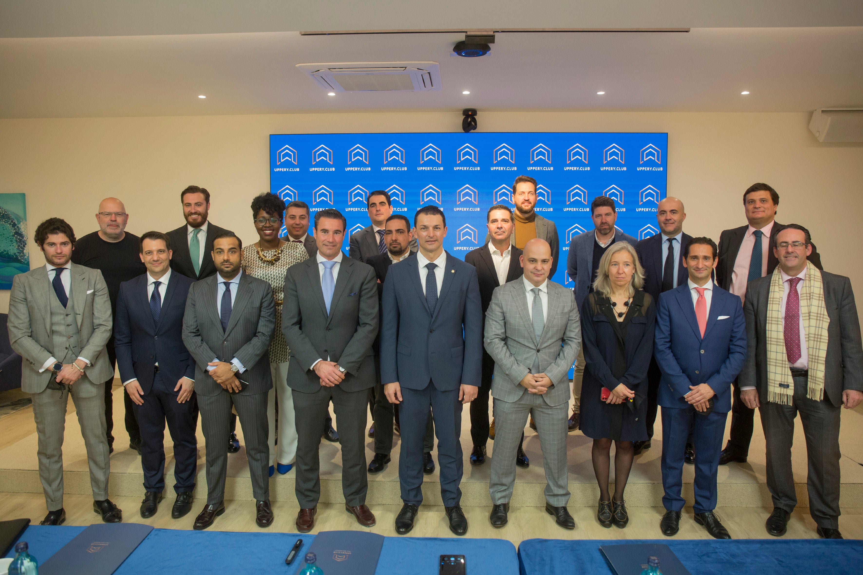 Ministro de Presidencia, Economía y Empresa de Andorra presenta las líneas estratégicas del Principado en el campo empresarial y de innovación Ministro de Presidencia, Economía y Empresa de Andorra presenta las líneas estratégicas del Principado en el campo empresarial y de innovación