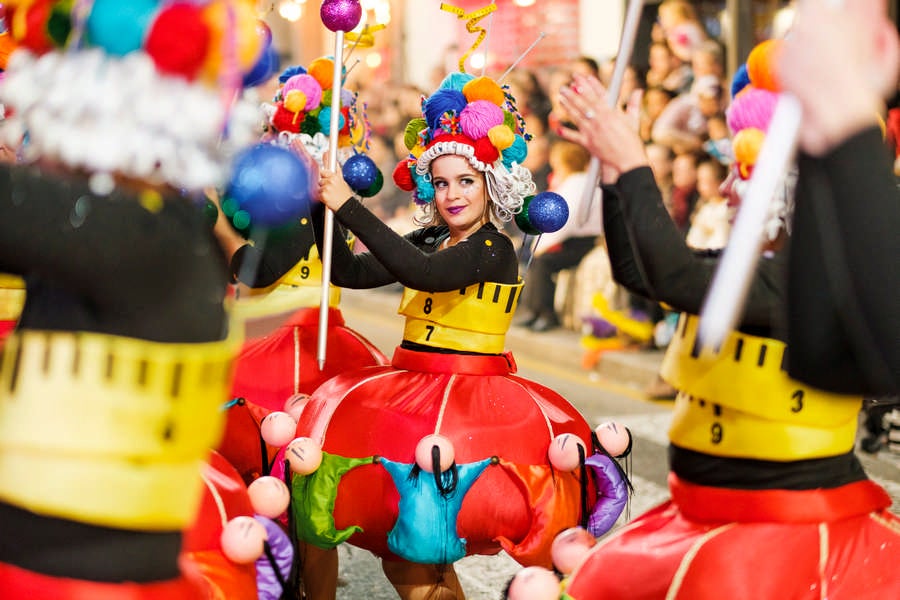 Este domingo a las 4 de la tarde espectacular desfile-concurso del Carnaval de Torrevieja Este domingo a las 4 de la tarde espectacular desfile-concurso del Carnaval de Torrevieja