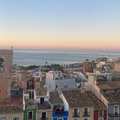la vila joiosa despejado amaneciendo casco antiguo la vila joiosa despejado amaneciendo casco antiguo