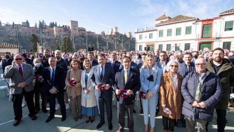 M&aacute;s de 500 empresarios de Granada se unen para exigir mejores conexiones de trenes y aviones para la provincia