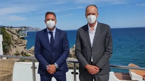 Javier Hernández y José Luque, vicepresidente y presidente de Aehcos en una foto de archivo Javier Hernández y José Luque, vicepresidente y presidente de Aehcos en una foto de archivo