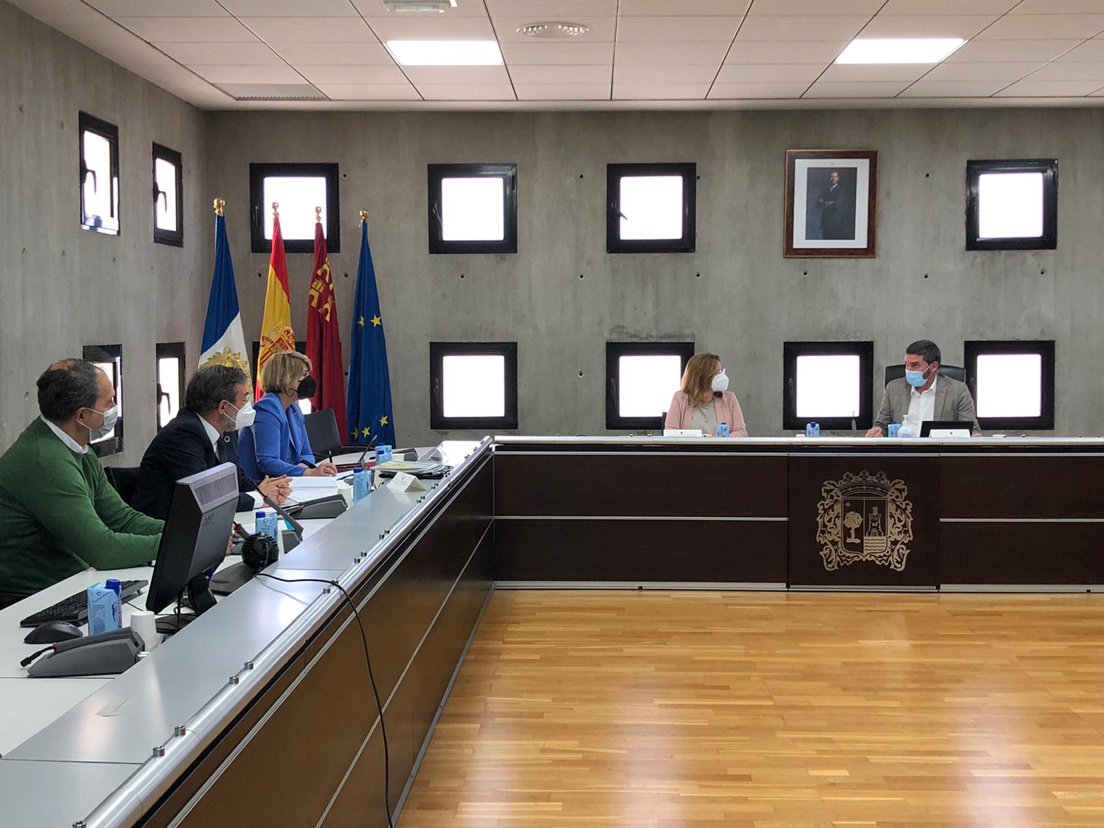 Detectan niveles "preocupantes" de clorofila junto a la desembocadura de la rambla del Albujón Detectan niveles "preocupantes" de clorofila junto a la desembocadura de la rambla del Albujón