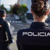 Agentes de la Policía Nacional Agentes de la Policía Nacional