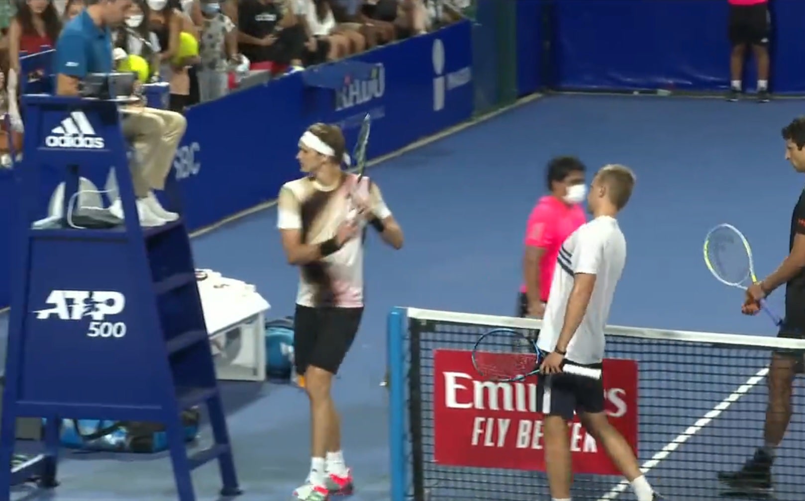 Alexander Zverev pierde los papeles en Acapulco: agrede al juez de silla y es expulsado del torneo Alexander Zverev pierde los papeles en Acapulco: agrede al juez de silla y es expulsado del torneo