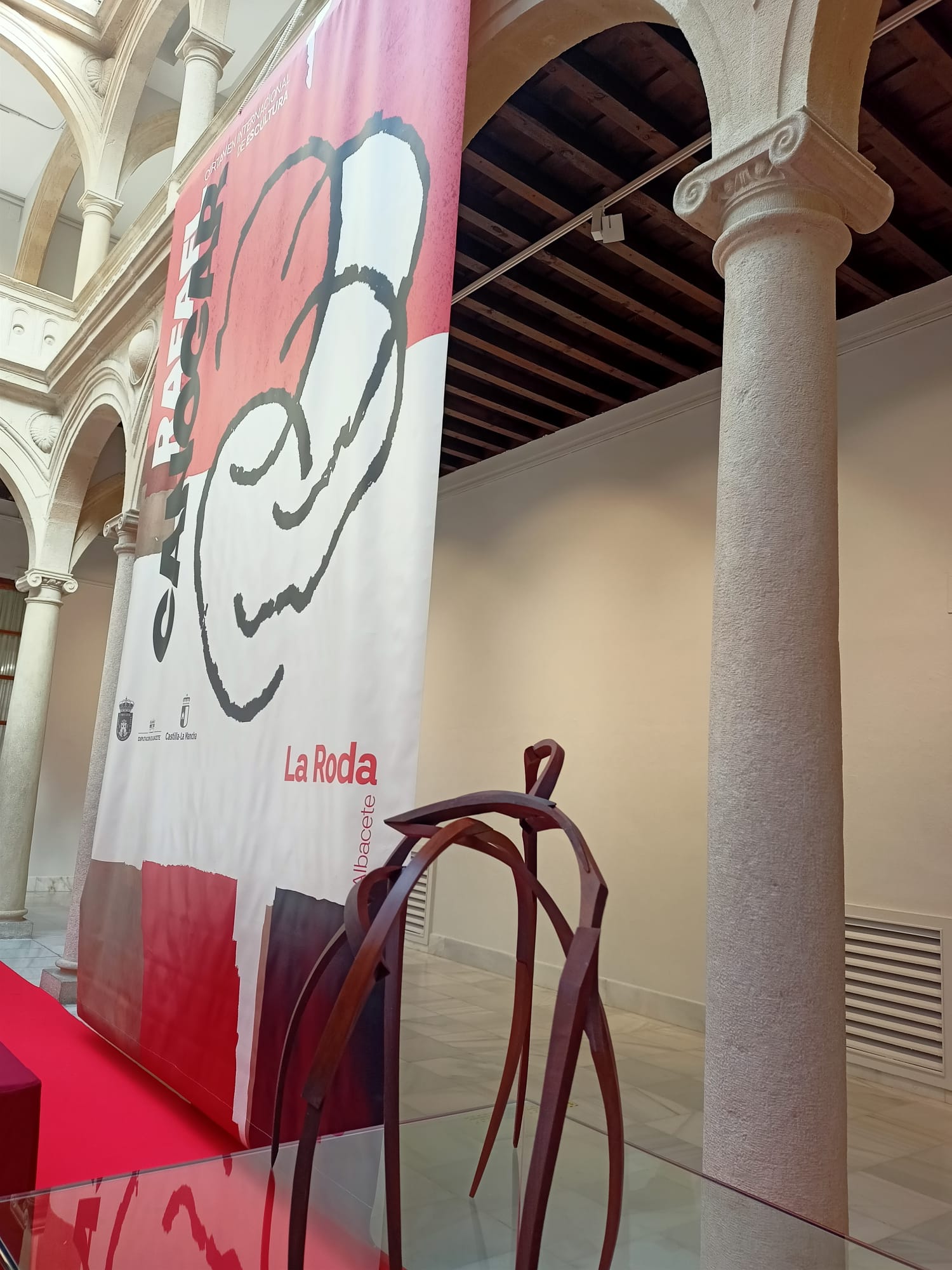 La Roda albergará por segundo año el 'Certamen Internacional de Escultura Rafael Canogar' La Roda albergará por segundo año el 'Certamen Internacional de Escultura Rafael Canogar'