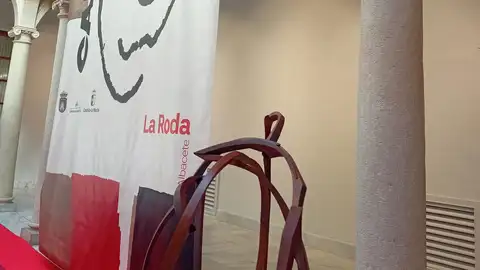 La Roda albergará por segundo año el 'Certamen Internacional de Escultura Rafael Canogar' La Roda albergará por segundo año el 'Certamen Internacional de Escultura Rafael Canogar'